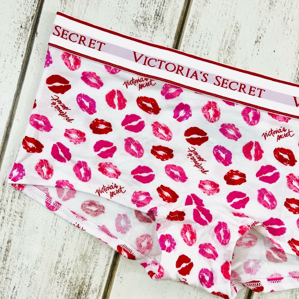 Victoria’s Secret Kisses Shortie Pantie - Picture 4 of 7